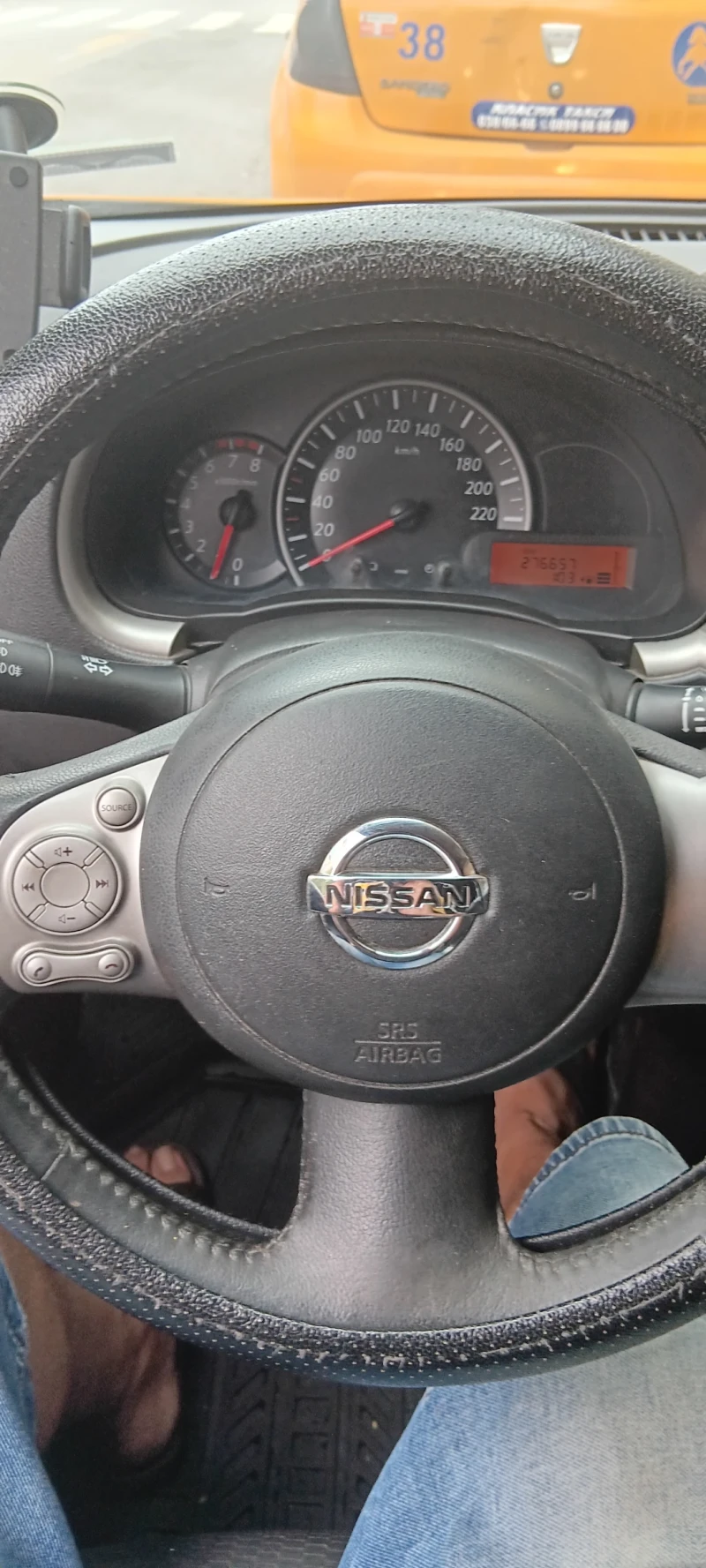 Nissan Micra 1.2i, снимка 6 - Автомобили и джипове - 47196242