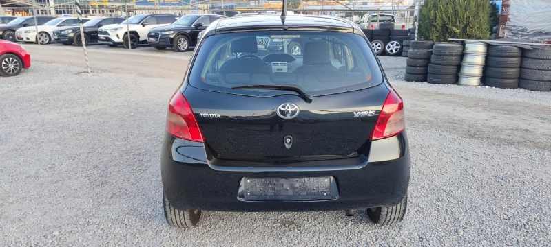 Toyota Yaris 1.4D4 AVTOMATIK, снимка 5 - Автомобили и джипове - 49077719