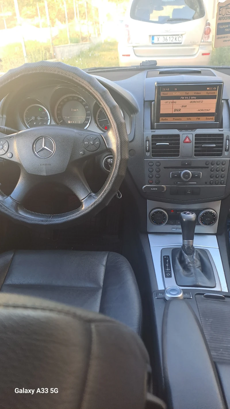 Mercedes-Benz C 200, снимка 2 - Автомобили и джипове - 52568688