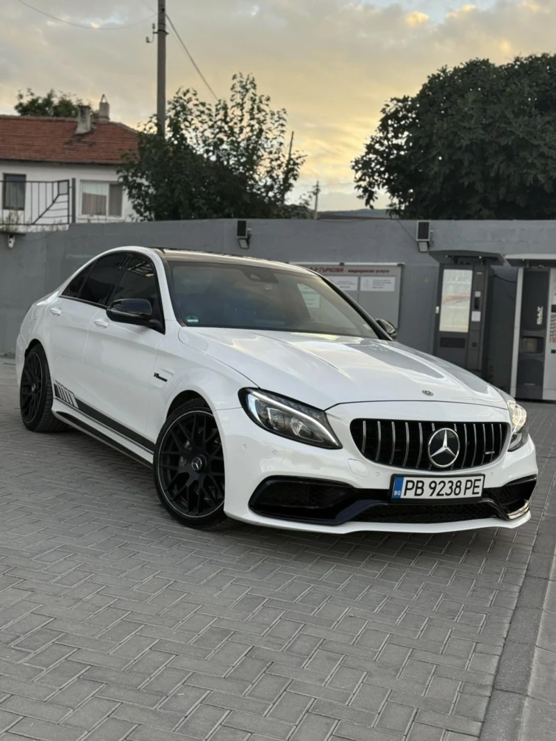 Mercedes-Benz C 63 AMG, снимка 8 - Автомобили и джипове - 52692826