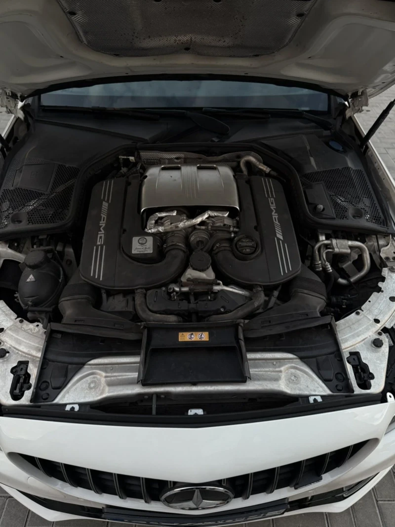 Mercedes-Benz C 63 AMG, снимка 15 - Автомобили и джипове - 52692826