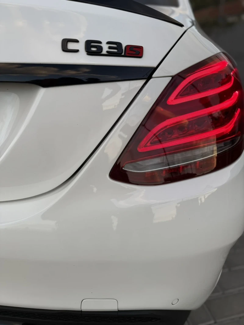 Mercedes-Benz C 63 AMG, снимка 13 - Автомобили и джипове - 52692826