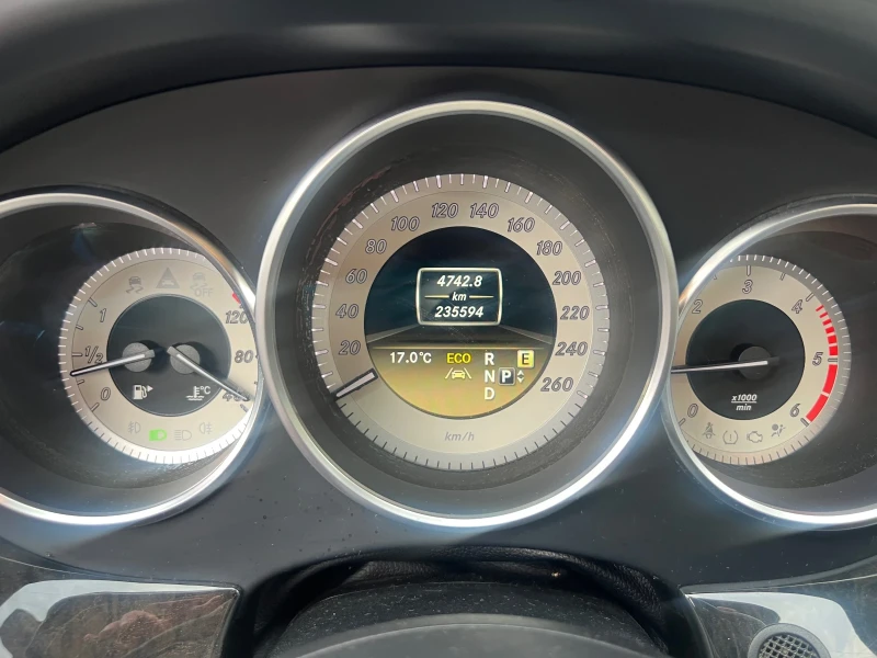Mercedes-Benz CLS 250 CDI, снимка 15 - Автомобили и джипове - 52367955