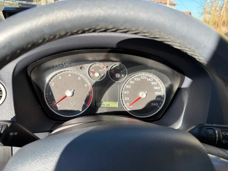 Ford Focus 1.6Ti, снимка 7 - Автомобили и джипове - 52743139