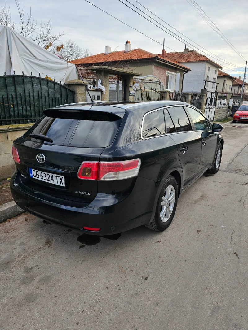 Toyota Avensis 1.8 147кс, снимка 3 - Автомобили и джипове - 53234174