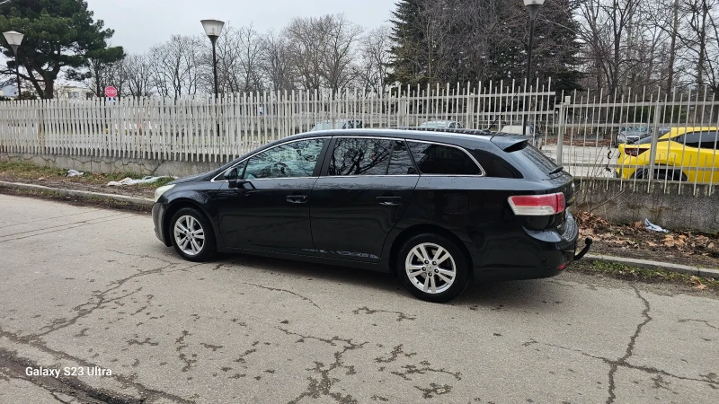 Toyota Avensis 1.8 147кс, снимка 3 - Автомобили и джипове - 53234174