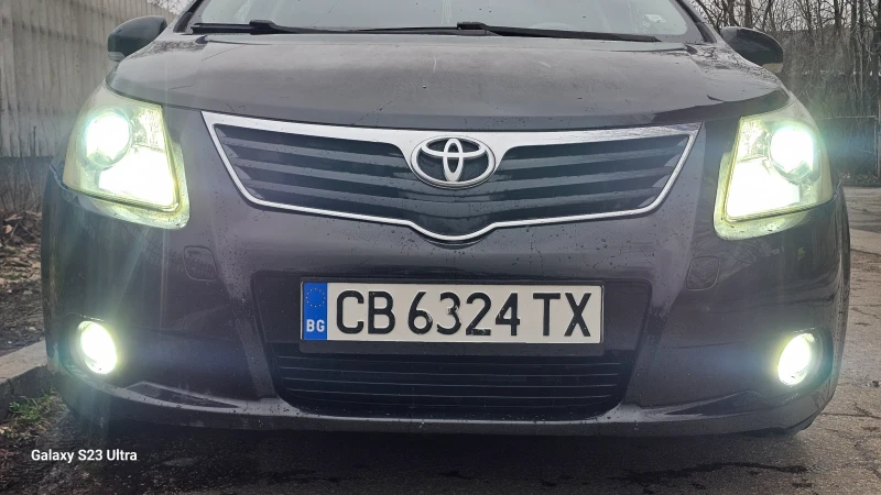 Toyota Avensis 1.8 147кс, снимка 11 - Автомобили и джипове - 53234174