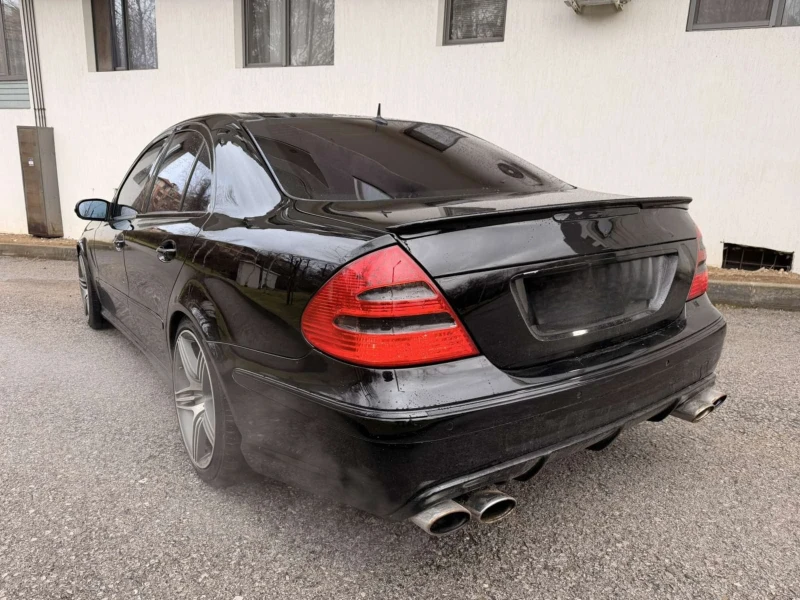Mercedes-Benz E 500 AMG OPTIC / ВЕНТИЛАЦИЯ / ПАНОРАМА, снимка 5 - Автомобили и джипове - 53257261
