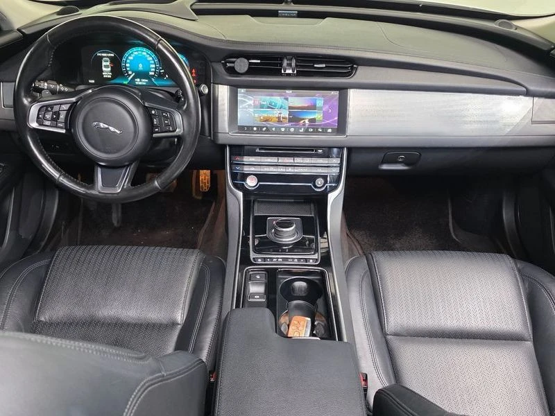 Jaguar Xf 2.0 Automatic, снимка 7 - Автомобили и джипове - 55926626