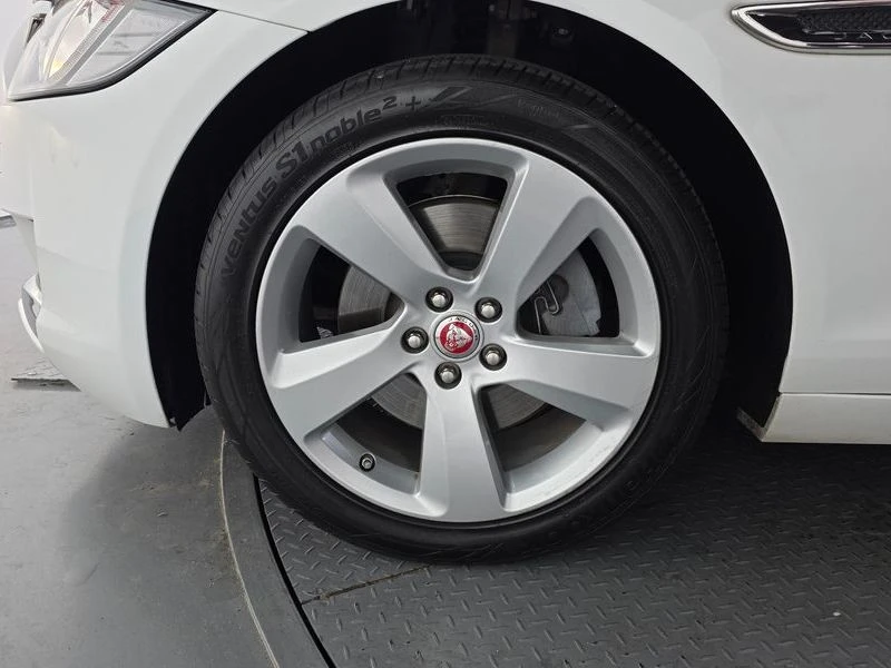 Jaguar Xf 2.0 Automatic, снимка 5 - Автомобили и джипове - 55926626