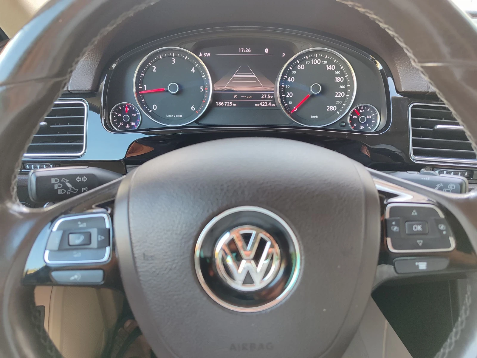 VW Touareg Face lift 3.0tdi 262hp 8sp R line - изображение 7