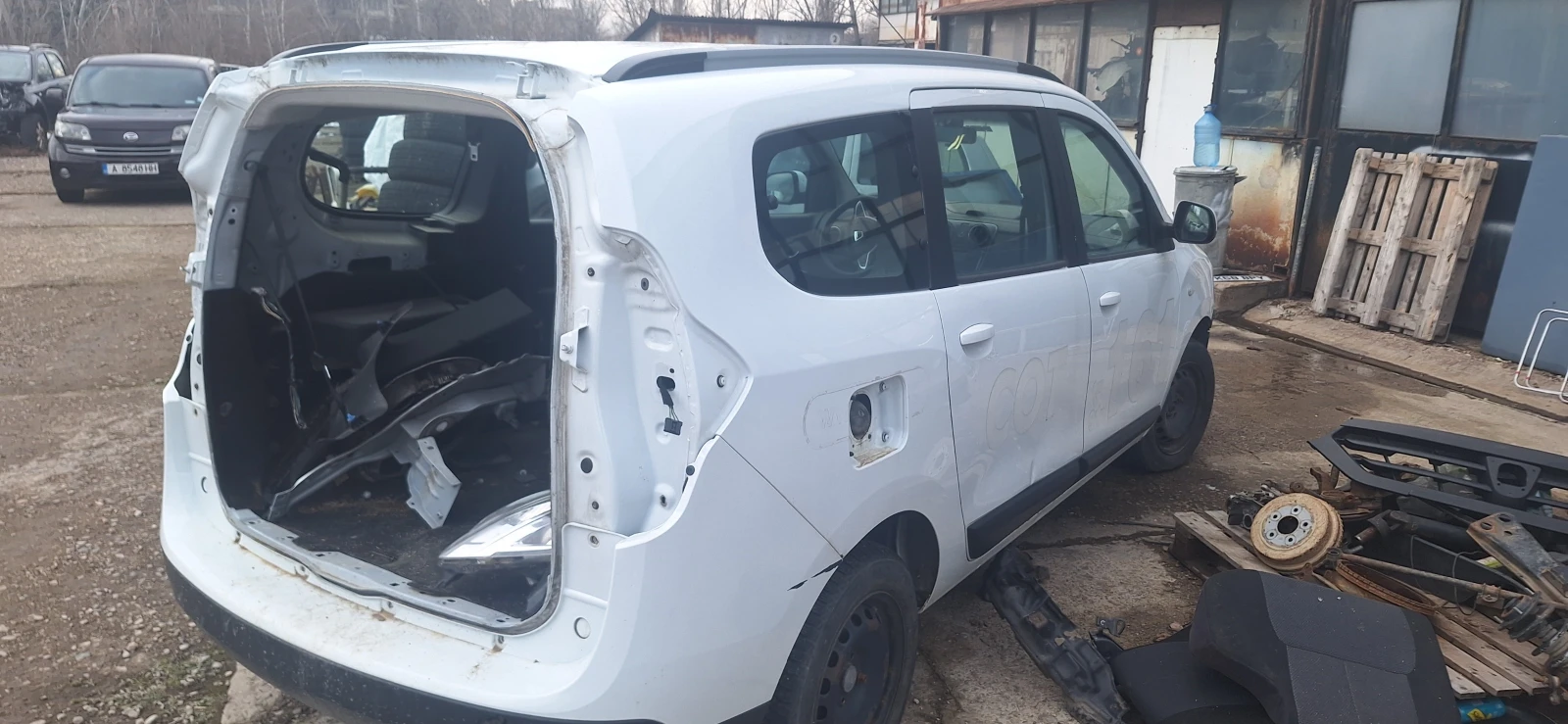 Dacia Lodgy На части | Mobile.bg — изображение 1