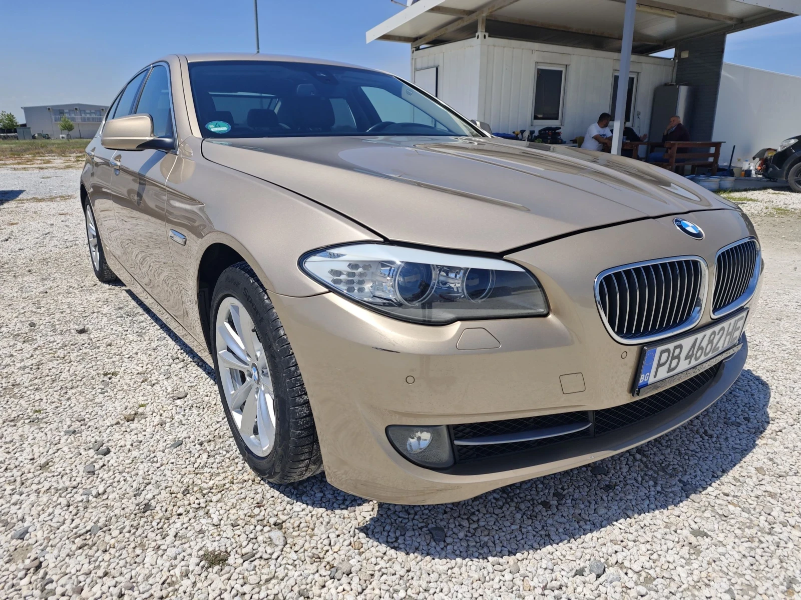 BMW 520 /F10 Exsecutiv - изображение 5