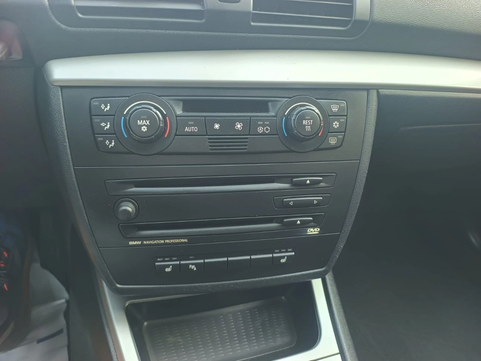 BMW 120 2.0-163кс, Автоматик - изображение 10