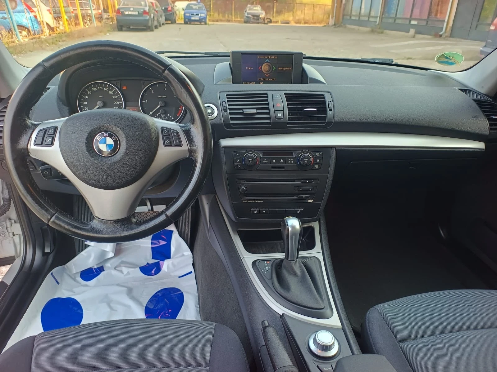 BMW 120 2.0-163кс, Автоматик - изображение 9