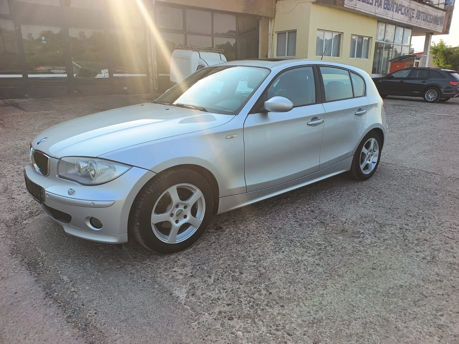 BMW 120 2.0-163кс, Автоматик - изображение 6