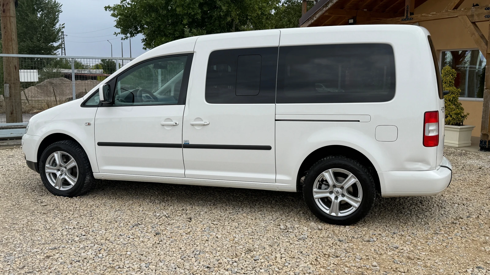 VW Caddy 1.9TDI-105кс-MAXI-ПАДАЩА РАМПА-ВНОС ИТАЛИЯ - изображение 8