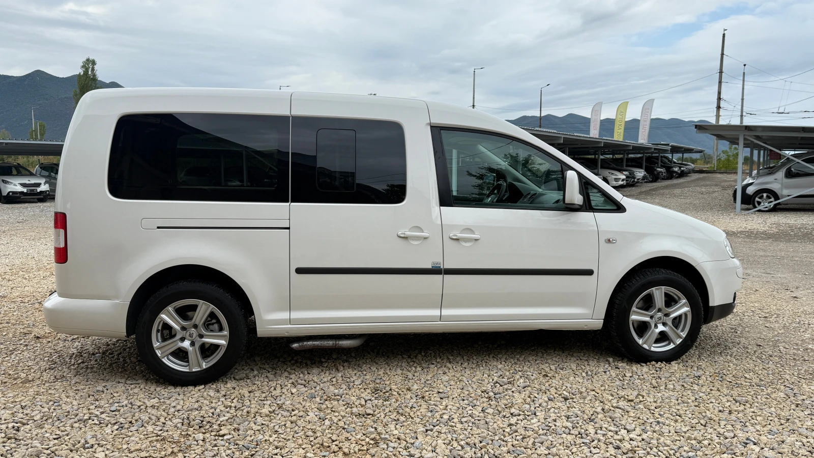 VW Caddy 1.9TDI-105кс-MAXI-ПАДАЩА РАМПА-ВНОС ИТАЛИЯ - изображение 4