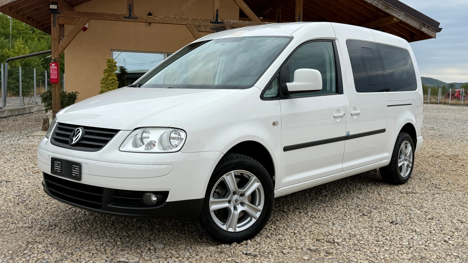 VW Caddy 1.9TDI-105кс-MAXI-ПАДАЩА РАМПА-ВНОС ИТАЛИЯ - изображение 3