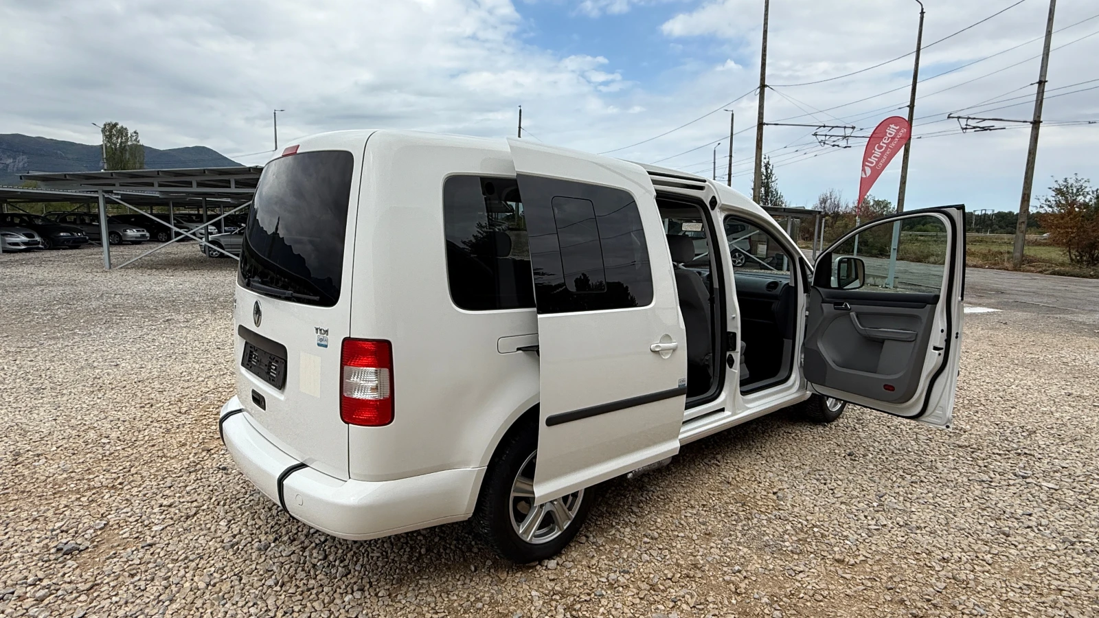 VW Caddy 1.9TDI-105кс-MAXI-ПАДАЩА РАМПА-ВНОС ИТАЛИЯ - изображение 5