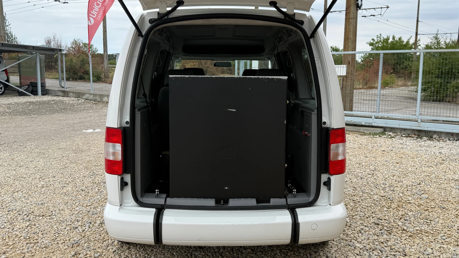 VW Caddy 1.9TDI-105кс-MAXI-ПАДАЩА РАМПА-ВНОС ИТАЛИЯ - изображение 10