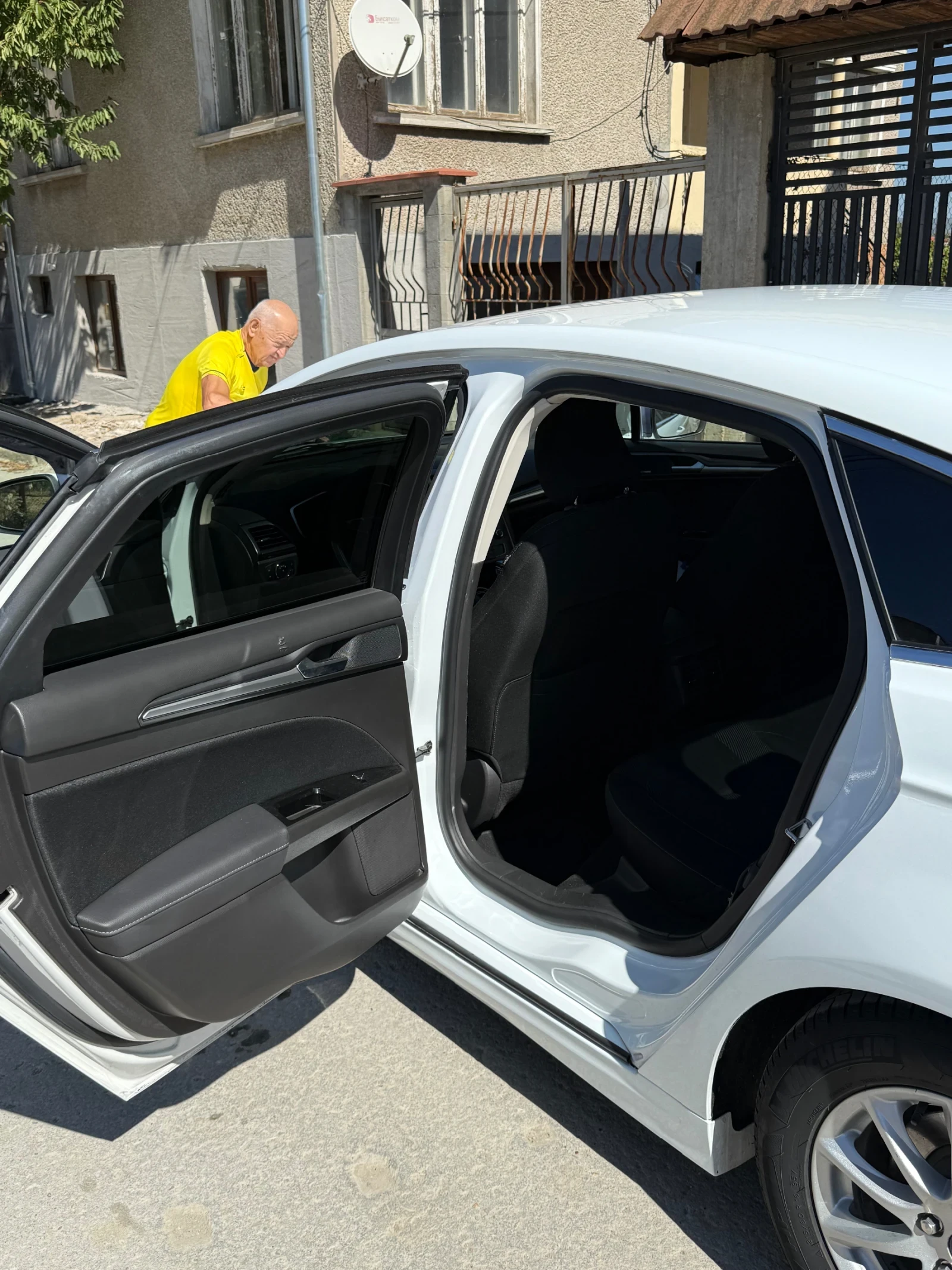 Ford Mondeo FORD MONDEO 2, 0. HYBRID. TITANIUM | Mobile.bg   13