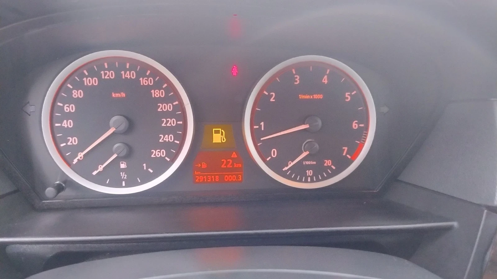 BMW 520 2.2 БЕНЗИН* КЛИМА* КОЖА* ПОДГРЕВ* РЪЧКА - изображение 8