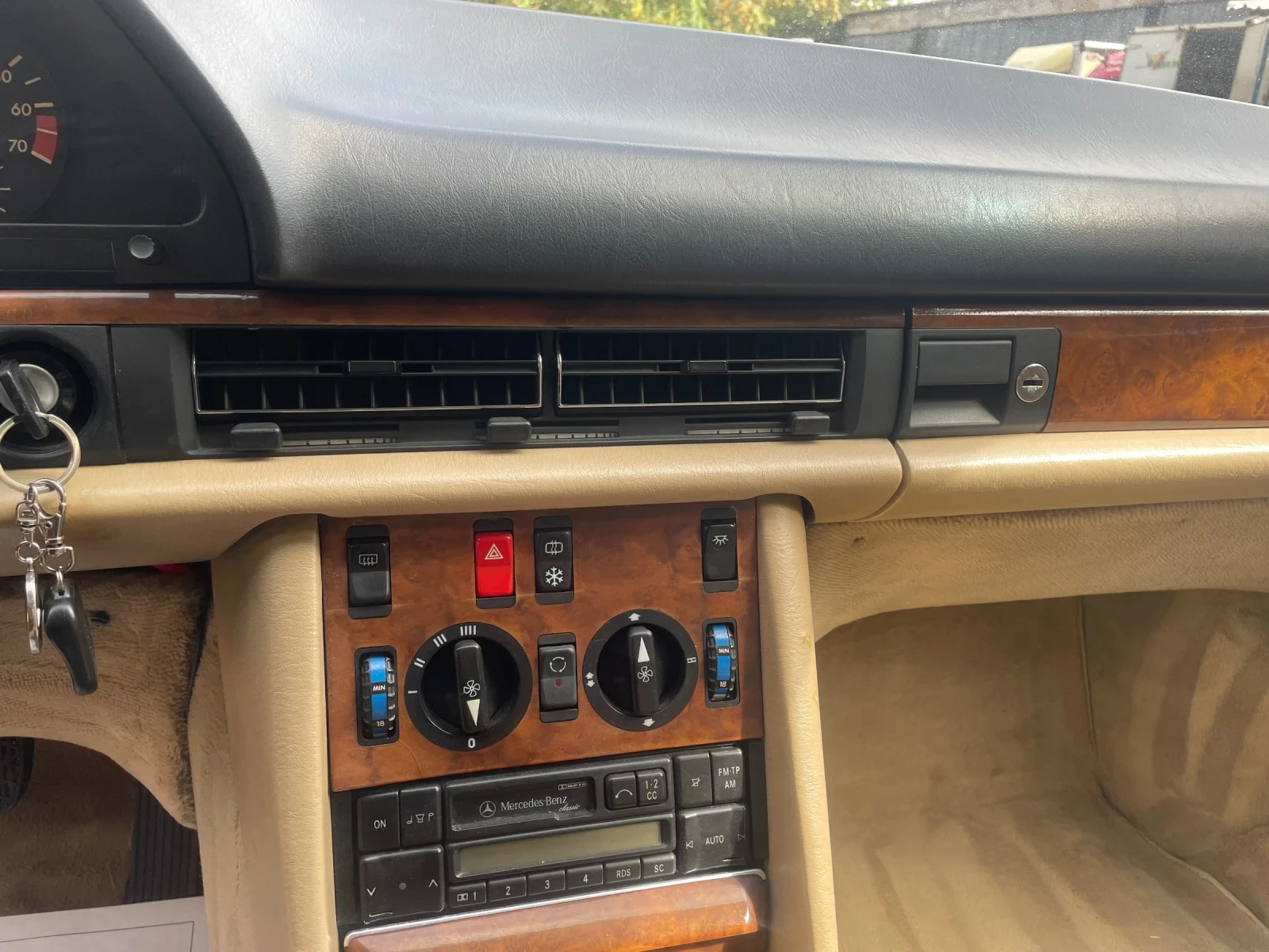 Mercedes-Benz 126 SE | Mobile.bg — изображение 10