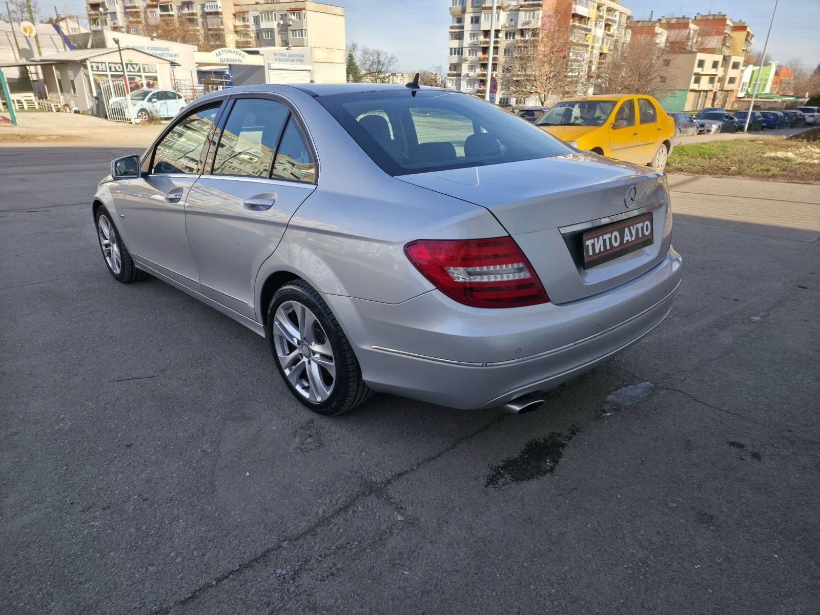 Mercedes-Benz C 220 170КС/НАВИ/КОЖА/ПОДГРЕВ/7G/КСЕНОН/ЛЕД/ - изображение 7