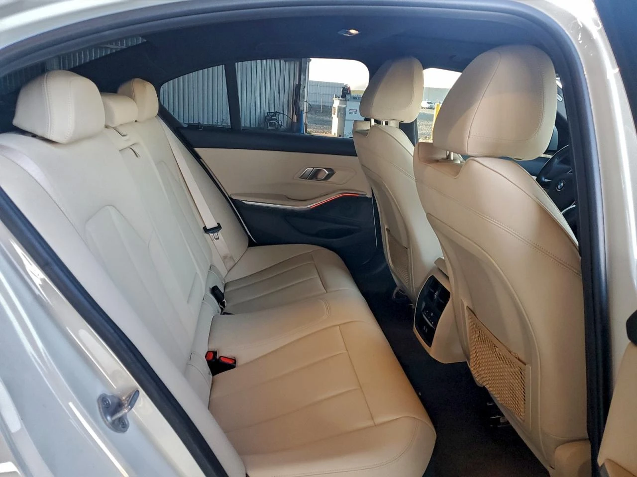 BMW 330 XI | Mobile.bg � ����������� 10