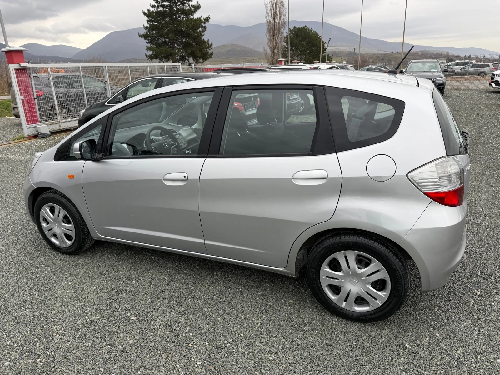 Honda Jazz (KATO НОВА) - изображение 9