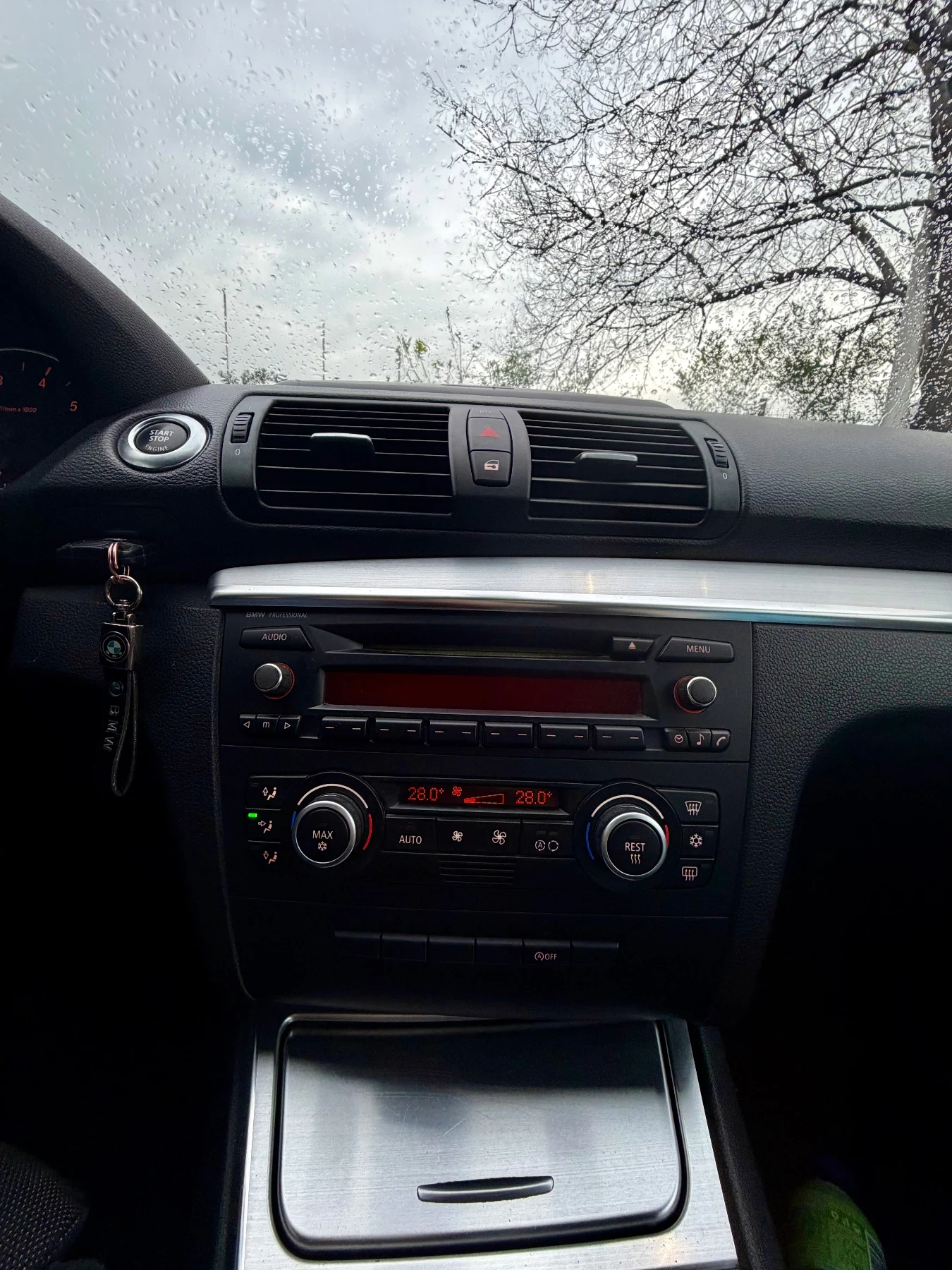 BMW 118, снимка 7 - Автомобили и джипове - 54209084