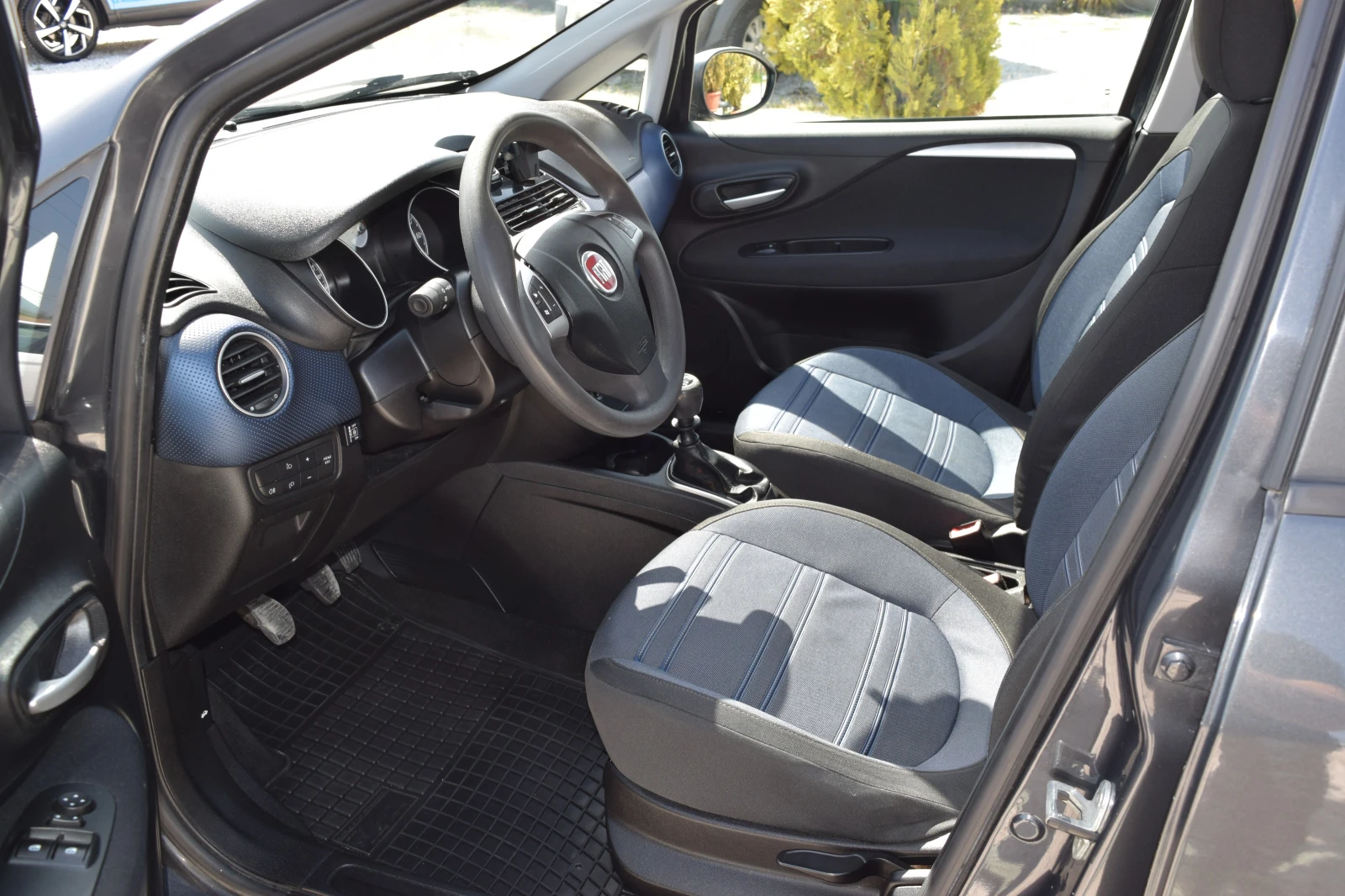 Fiat Punto EVO 1.4* 78 kc* ГАЗ, снимка 9 - Автомобили и джипове - 54225452