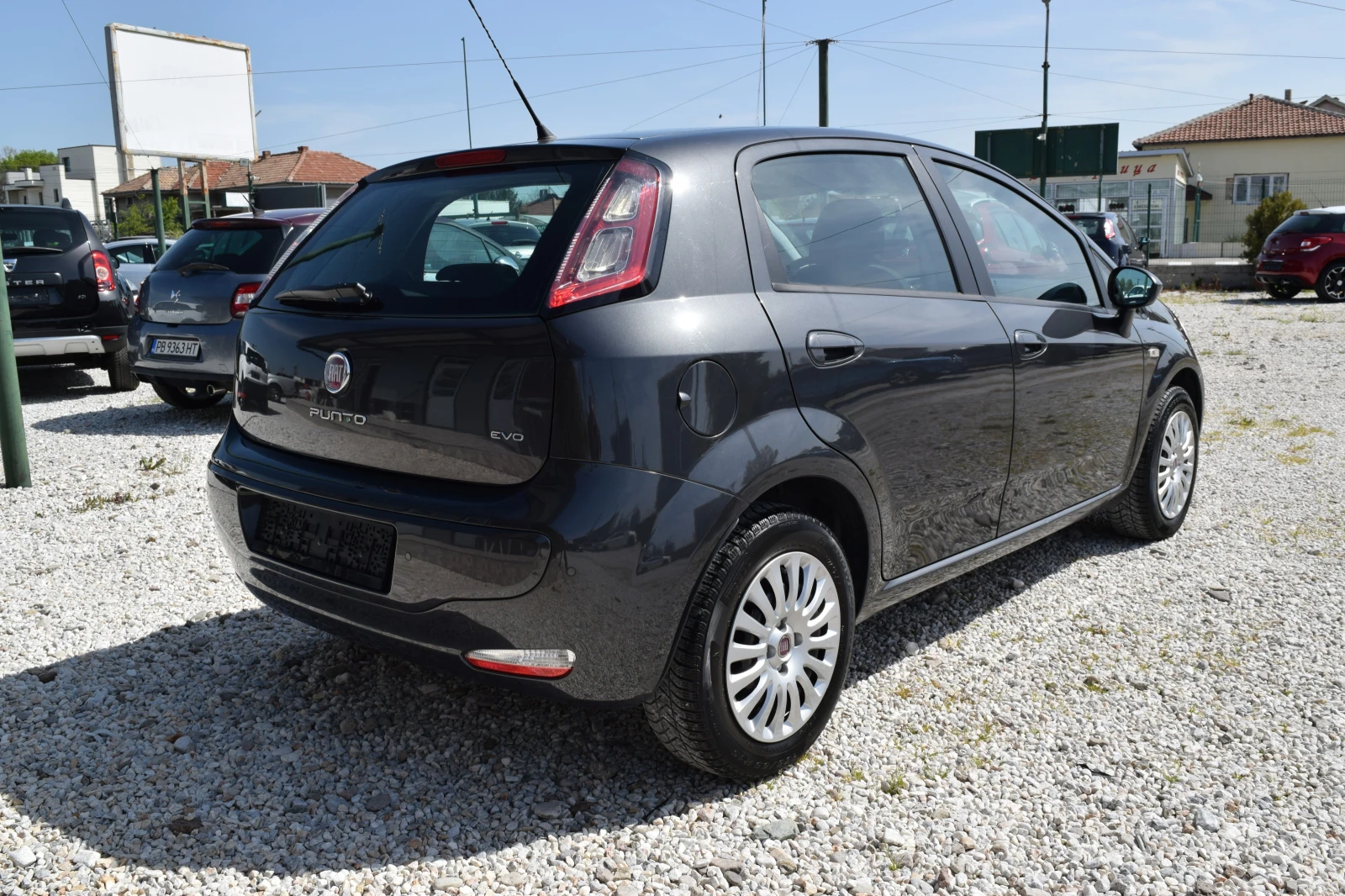 Fiat Punto EVO 1.4* 78 kc* ГАЗ, снимка 7 - Автомобили и джипове - 54225452