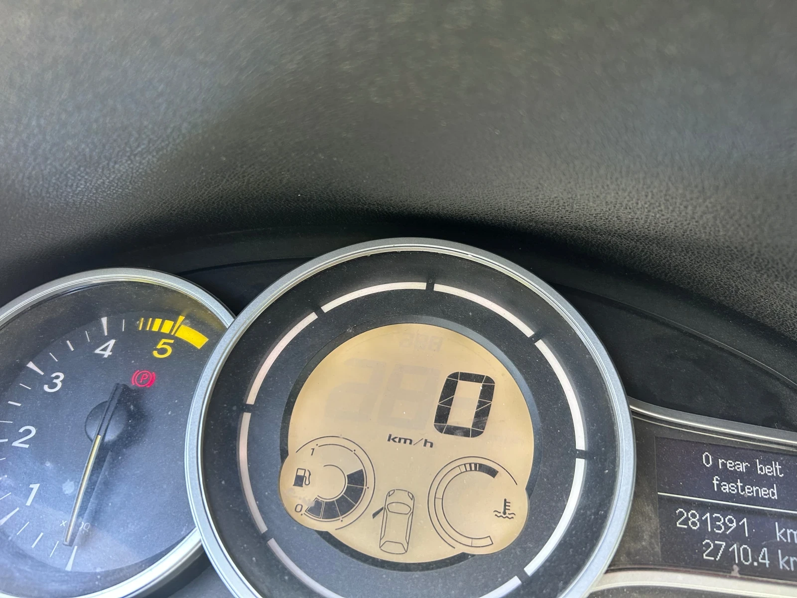 Renault Megane, снимка 8 - Автомобили и джипове - 54486380