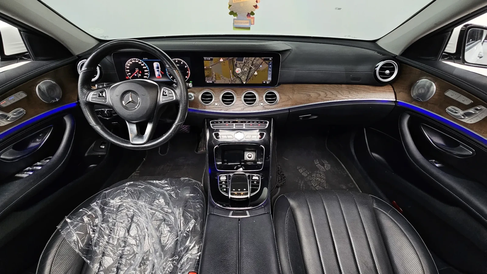 Mercedes-Benz C 300 BURMESTER * 360 * HUD * Обдух/Подгрев, снимка 5 - Автомобили и джипове - 54763014