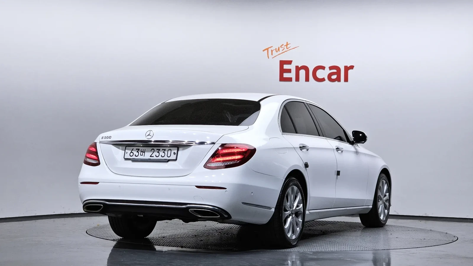 Mercedes-Benz C 300 BURMESTER * 360 * HUD * Обдух/Подгрев, снимка 2 - Автомобили и джипове - 54763014