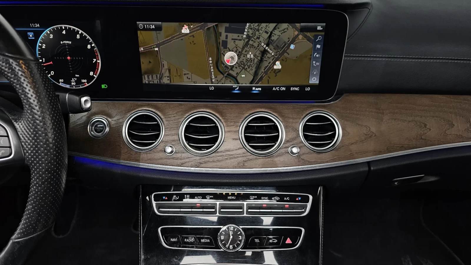Mercedes-Benz C 300 BURMESTER * 360 * HUD * Обдух/Подгрев, снимка 9 - Автомобили и джипове - 54763014