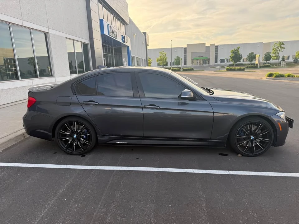 BMW 335 * xDrive M Performance Edition* АВТОКРЕДИТ* , снимка 4 - Автомобили и джипове - 55063465