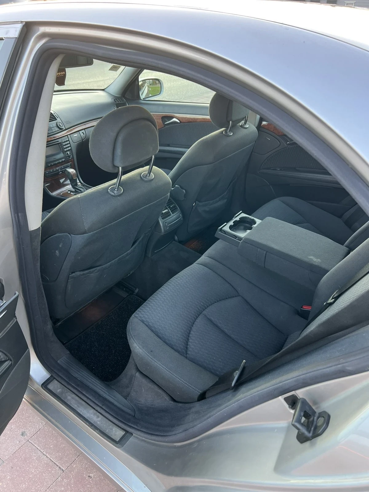 Mercedes-Benz 220, снимка 5 - Автомобили и джипове - 55084313