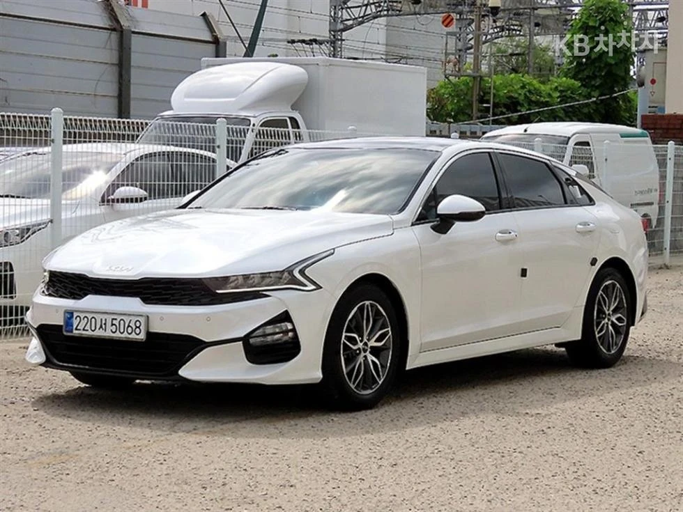 Kia K5 PRESTIGE PANORAMA 360CAM ОДУХВАНЕ 