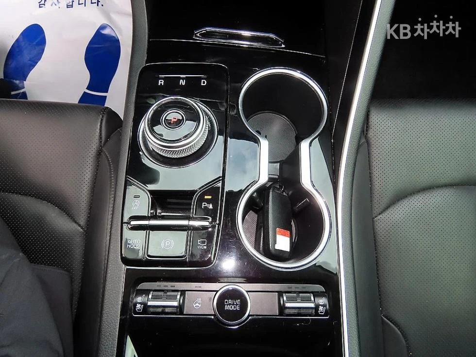 Kia K5 PRESTIGE PANORAMA 360CAM ОДУХВАНЕ , снимка 10 - Автомобили и джипове - 55392571