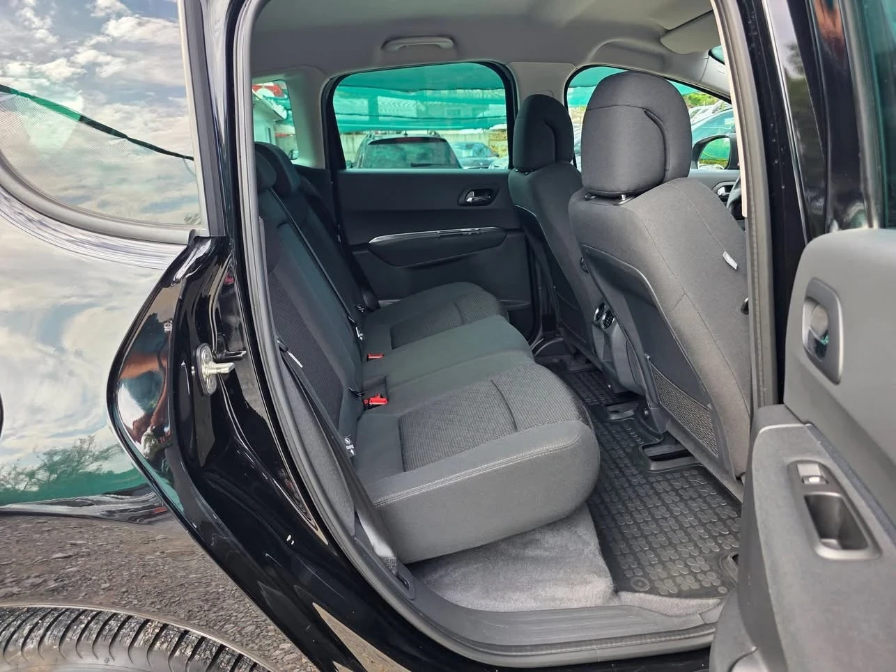 Peugeot 3008 FACE 1.6HDI 115K.C. / АВТОМАТ/ НАПЪЛНО ОБСЛУЖЕН / , снимка 9 - Автомобили и джипове - 55829600