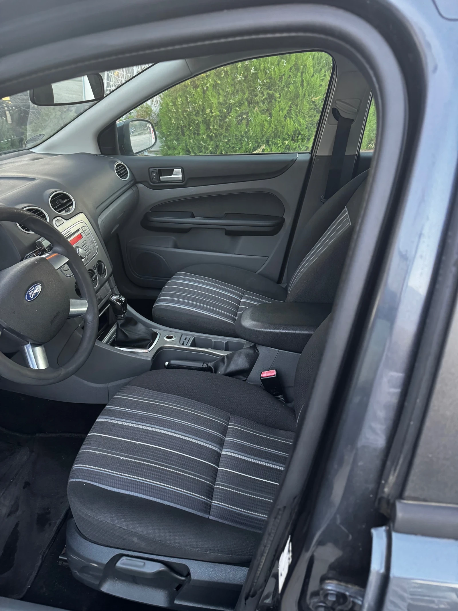 Ford Focus Ford Focus  1.6 TDCi KLIMA, снимка 13 - Автомобили и джипове - 55993608