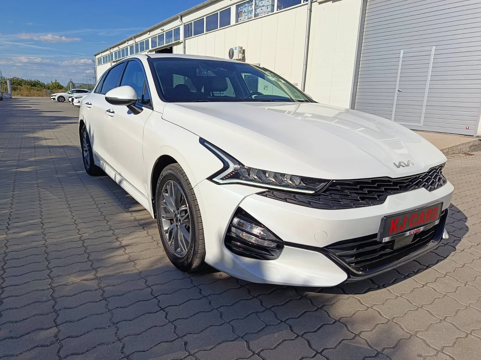 Kia K5 2.0 Lpi, снимка 4 - Автомобили и джипове - 56220297