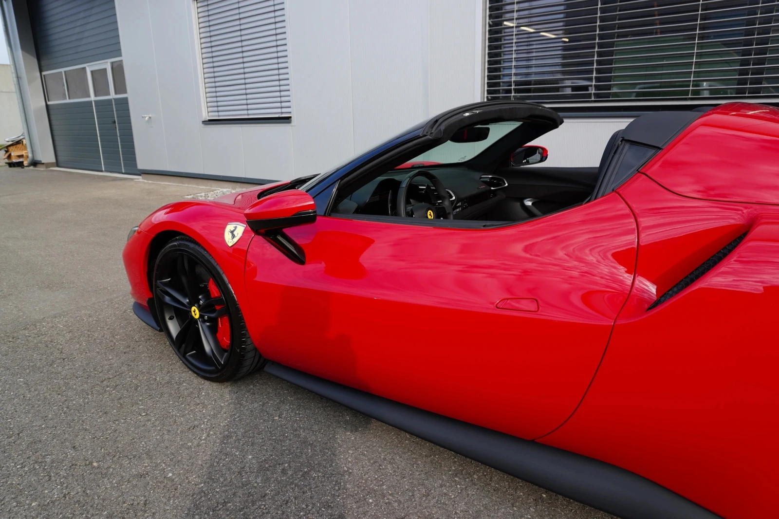 Ferrari 296 GTS 3.0 V6 Plug-in Hybrid F1 | Mobile.bg � ����������� 4
