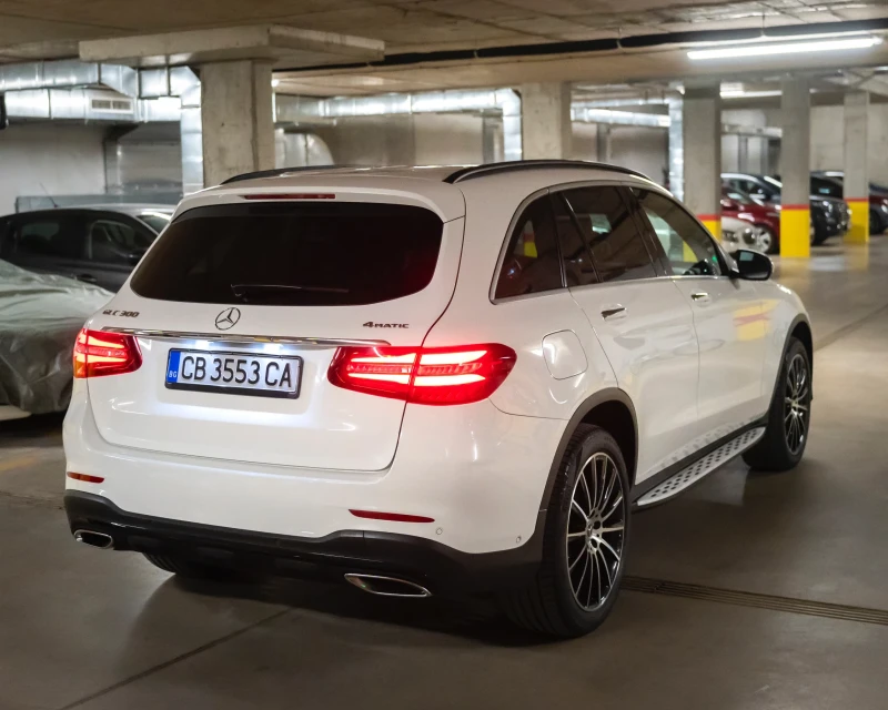 Mercedes-Benz GLC 300 AMG* 4M* 9G-TRONIC* BURMESTER* TOP* , снимка 5 - Автомобили и джипове - 47724639