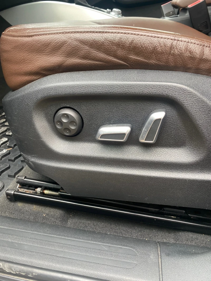 Audi Q5 Premium, снимка 8 - Автомобили и джипове - 50286111