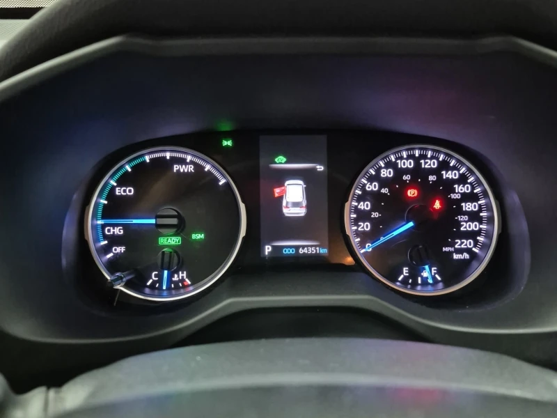Toyota Rav4 HYBRID LE * * CARFAX * * АВТО КРЕДИТ * * , снимка 11 - Автомобили и джипове - 52587707