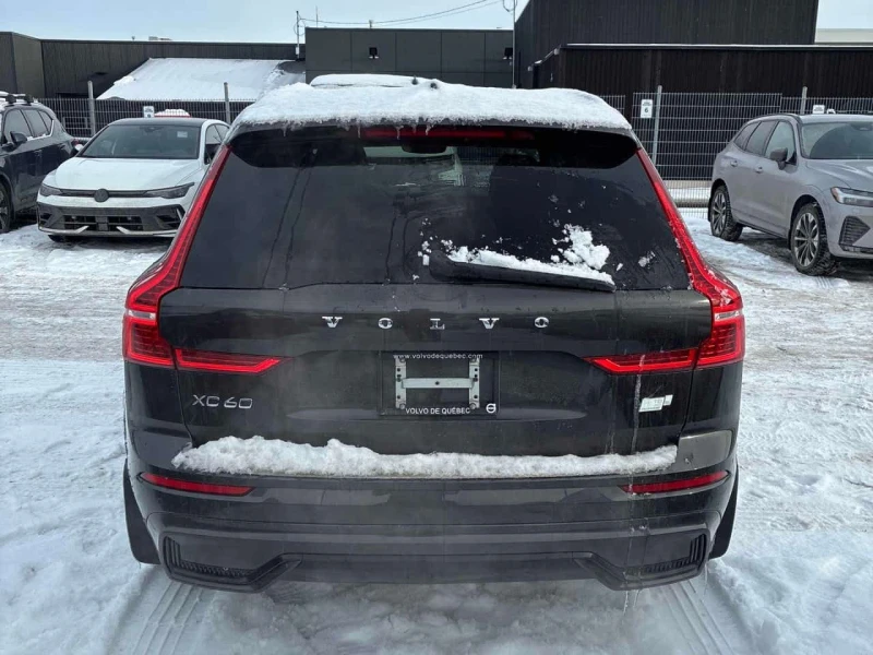 Volvo XC60  R Design /360/DISTRONIC/PANO/NAVI, снимка 4 - Автомобили и джипове - 53560249